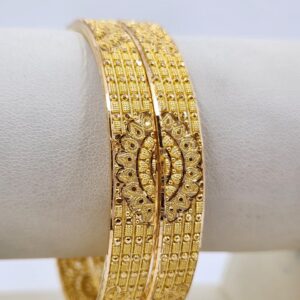 BANGLES